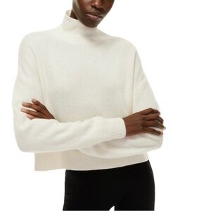 Aritzia The Group By Babaton Luxe Light Grey Cashmere Turtleneck Sweater Sz XS